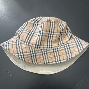 Stylish Plaid Women's Hat
